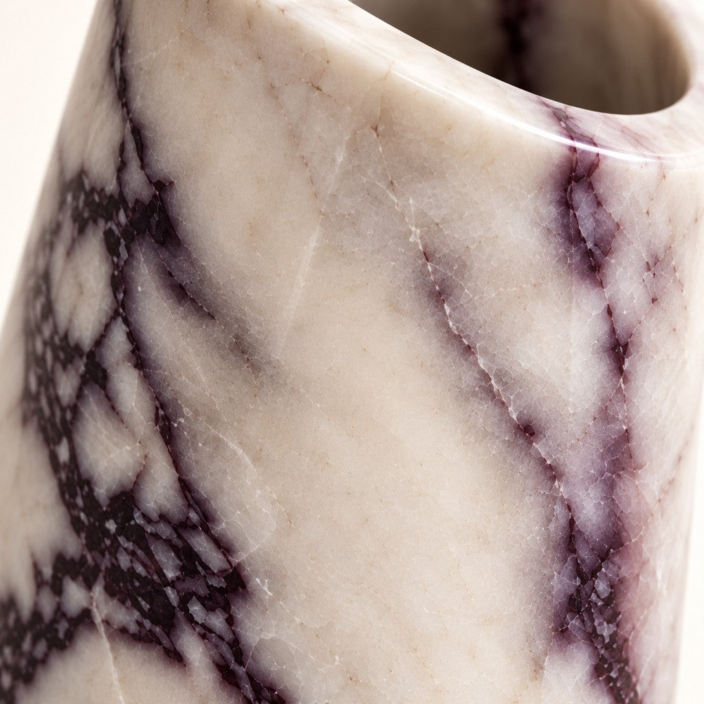 Conical Vase: close-up of the Calacatta Viola surface