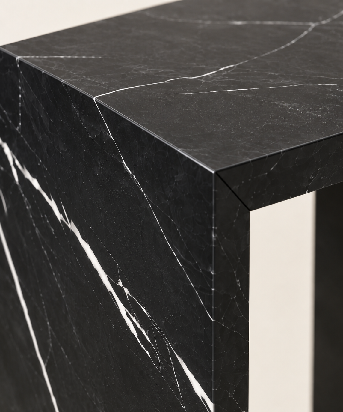 Nero Marquina marble macro detail on top corner and side panel