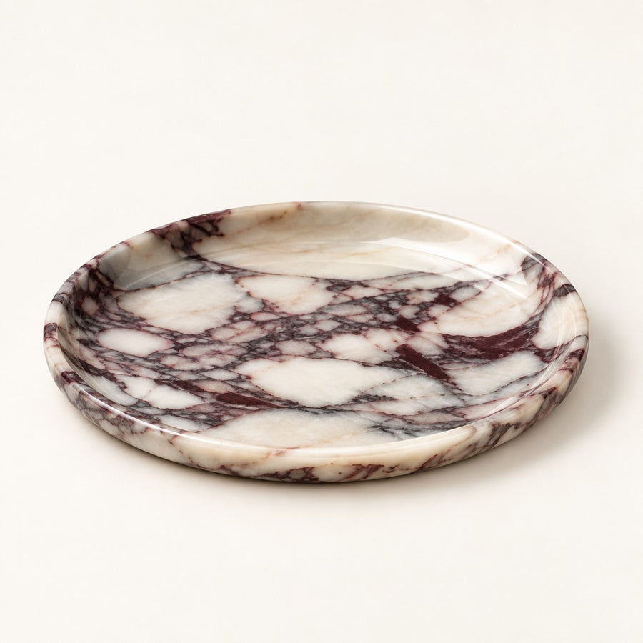 Round Tray — Curved Rim in Calacatta Viola, studio view