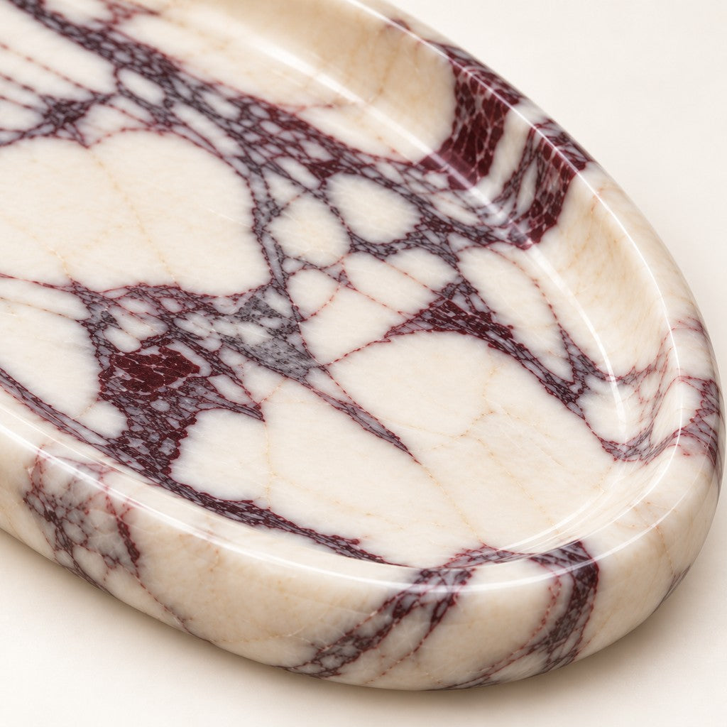 Smooth Pebble Tray, edge detail