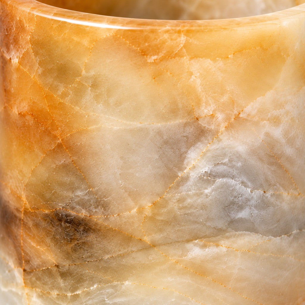 Straight-Sided Storage Jar: close-up of the Golden Flower Onyx surface